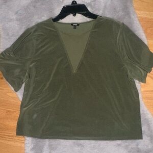 Express Mesh Insert Crew Neck Short Sleeve Cropped Boyfriend Tee – Medium🫒🍸